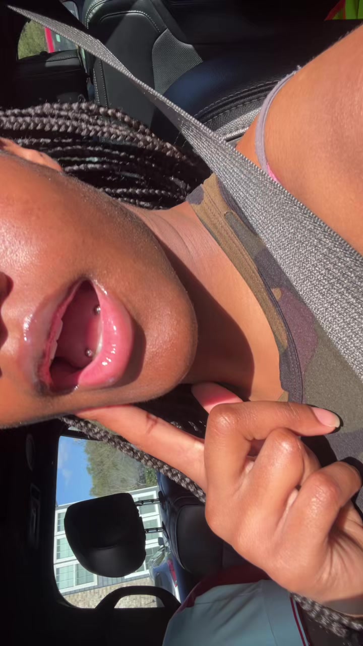 @Imjusniaaa