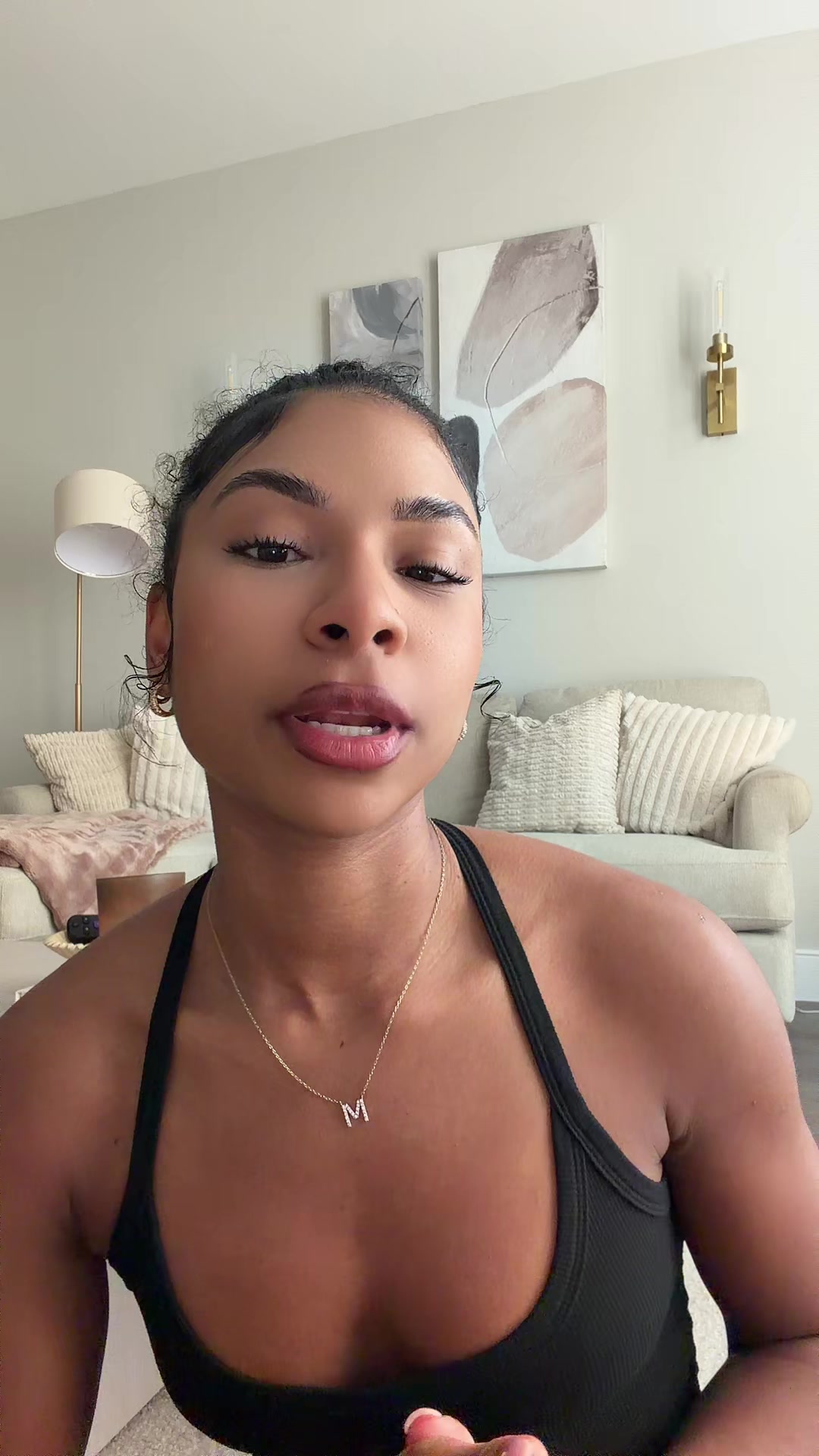 @Monique