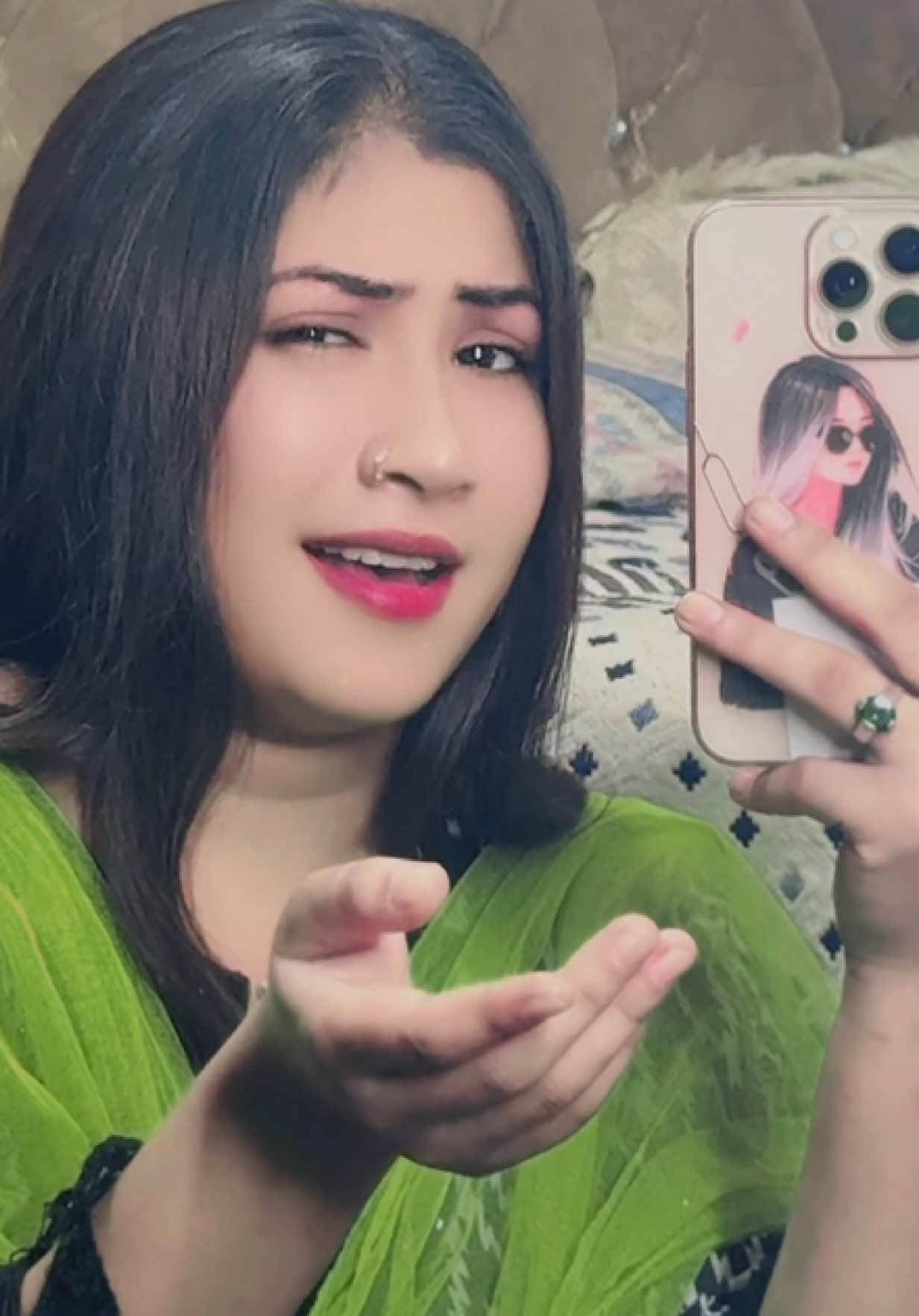 @Mahii_💔_Khan
