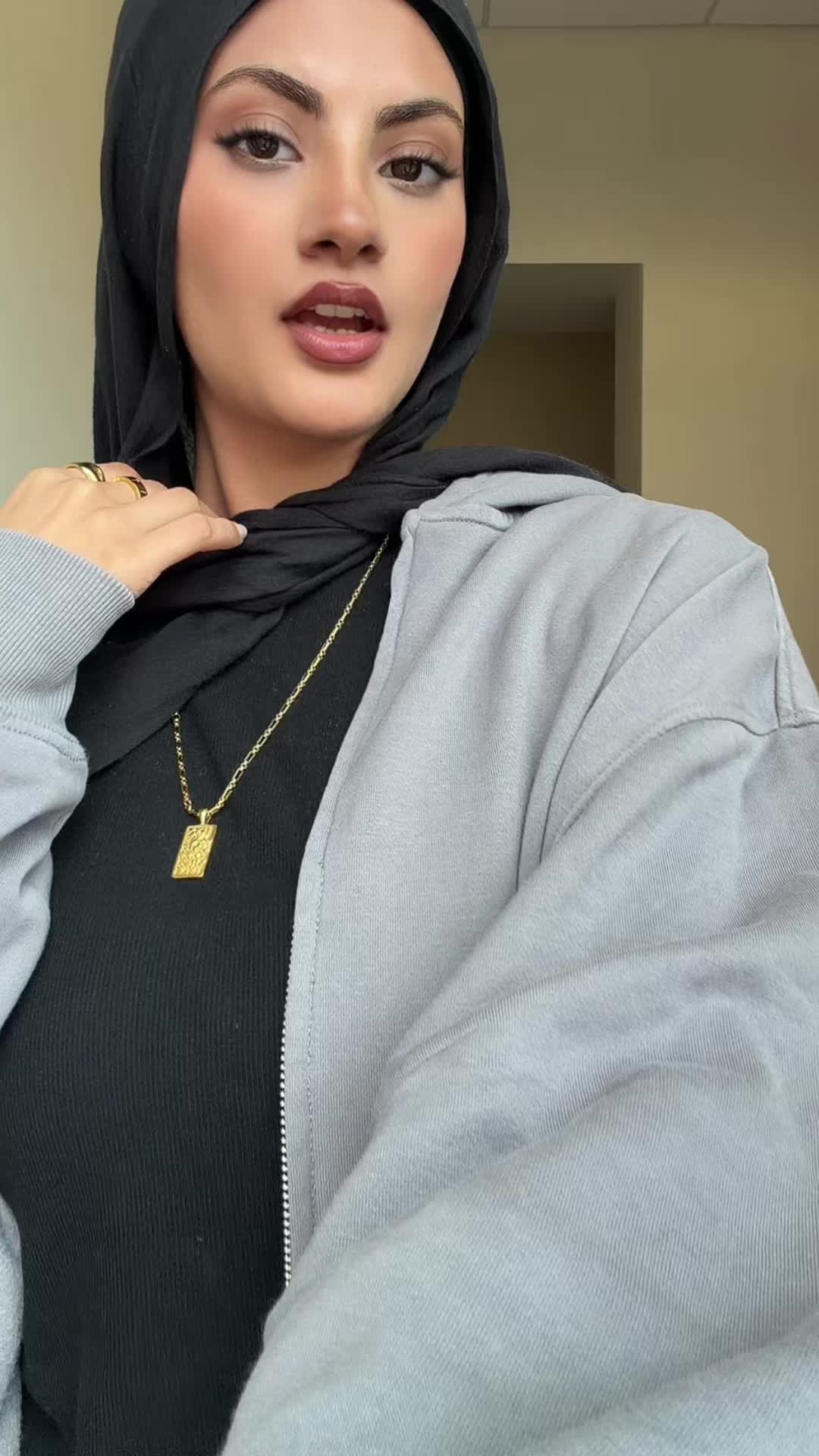 @Aisha