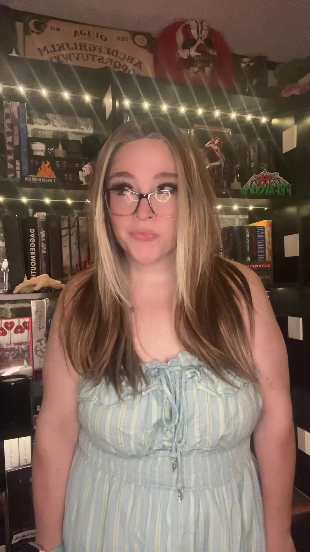 @DrkRomanceReader