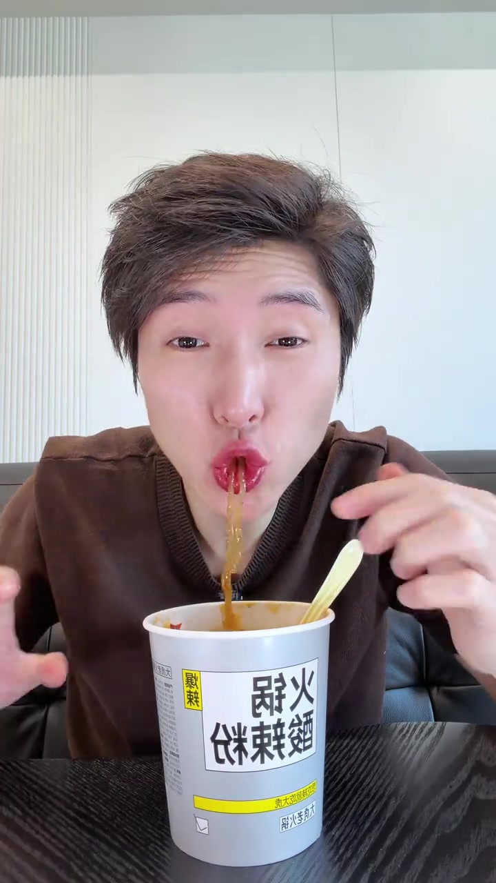 @嗨林什么坤🌶️