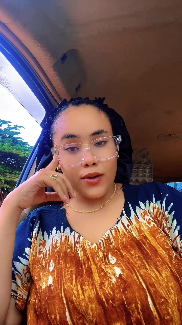 @Kichuna❤️🦋