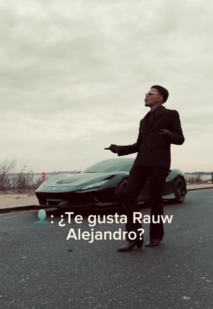 @𝓡 🦊
