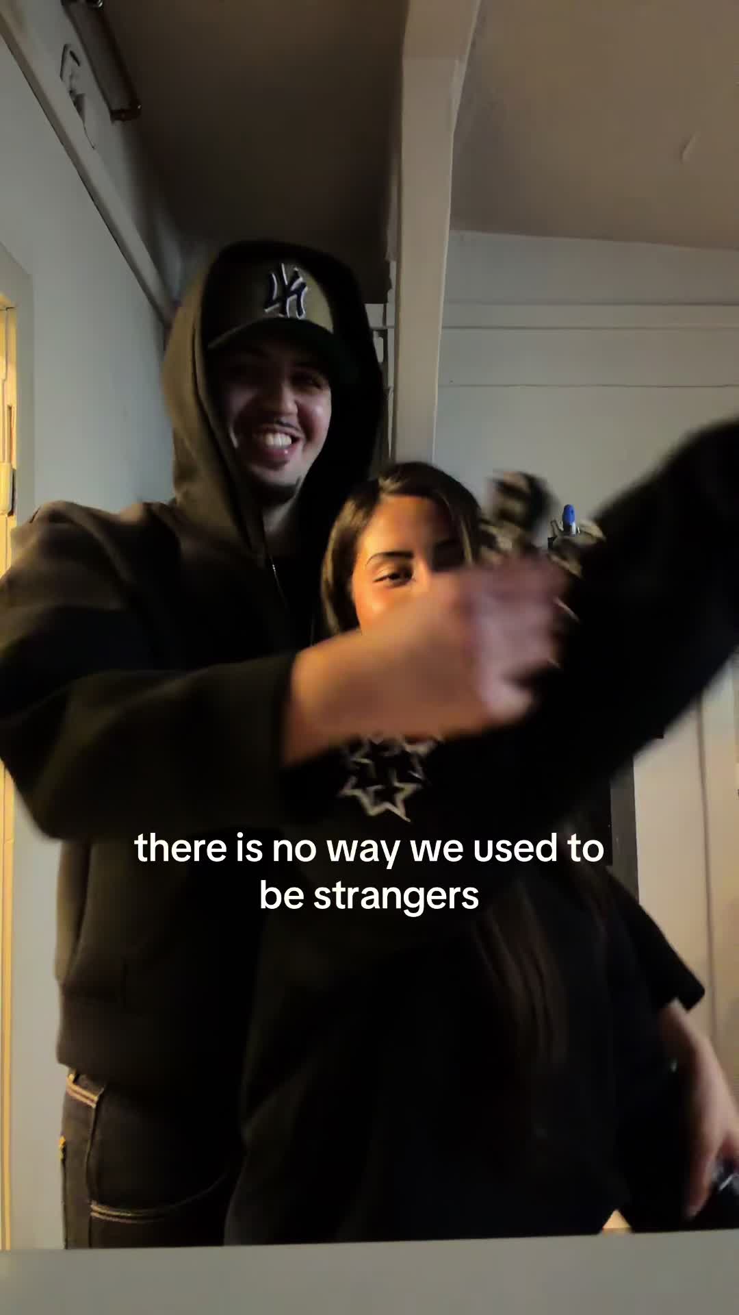 @E&M