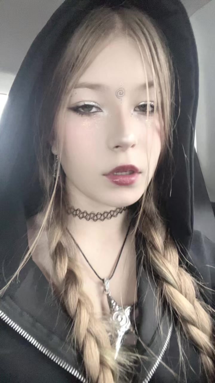 @Гайка