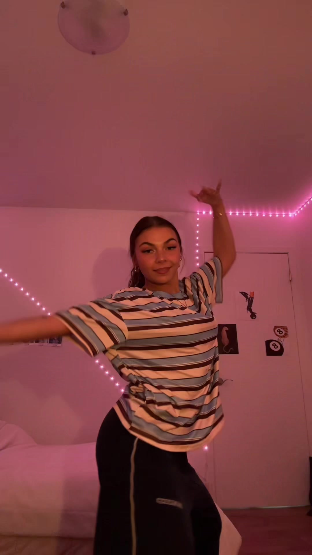 @janyeve_jobin