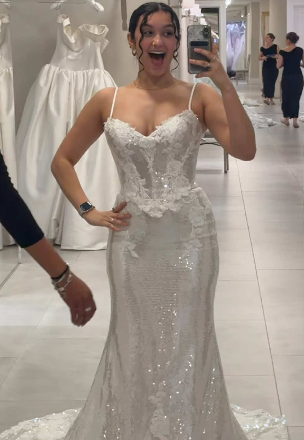 @anna | bridal stylist