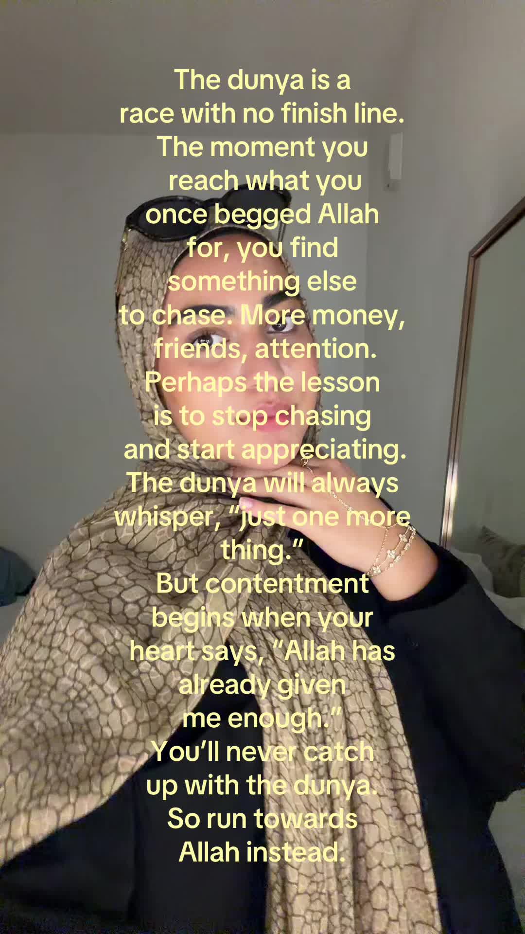 @AmiraInVogue