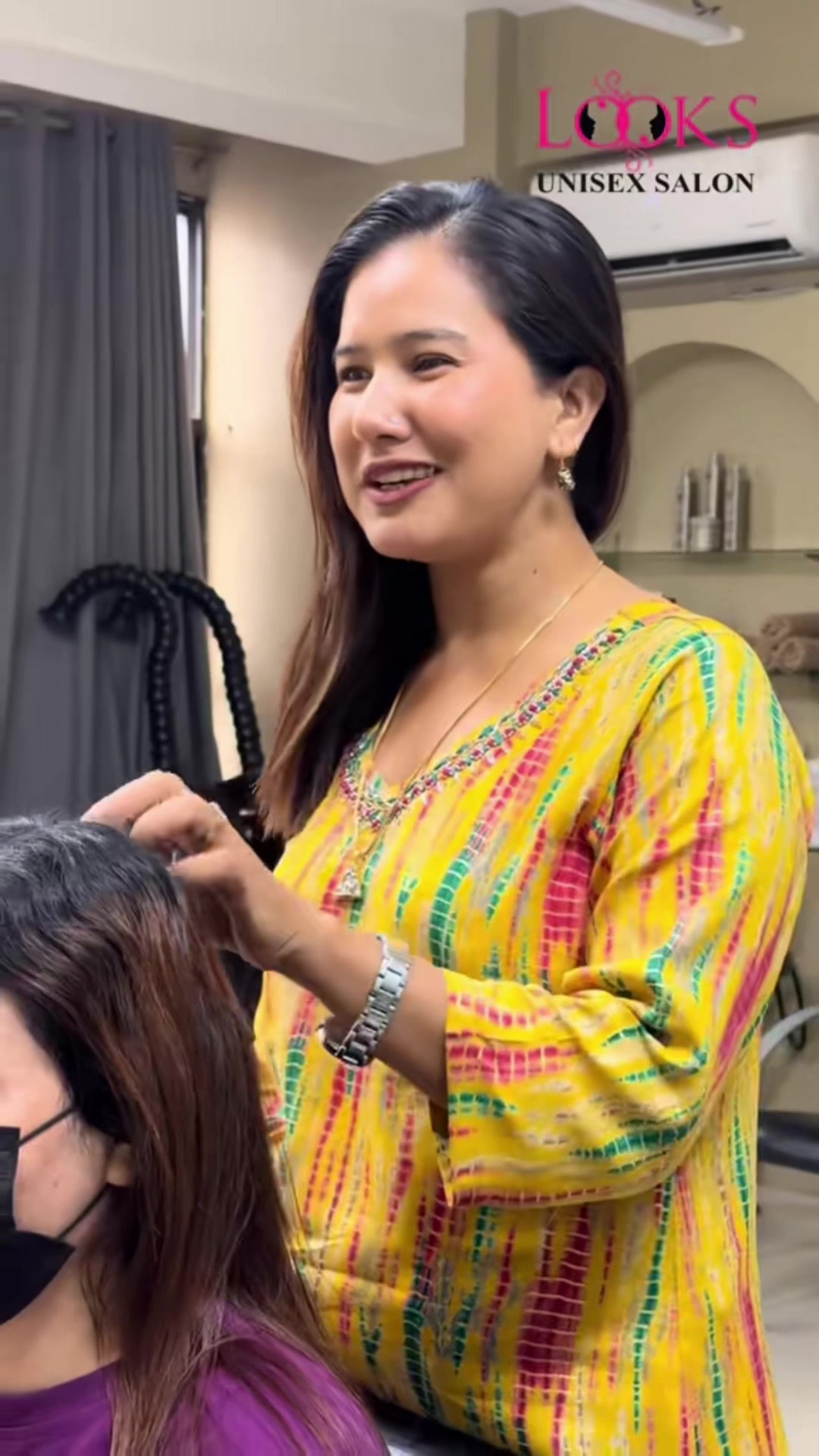 @Looks unisex salon