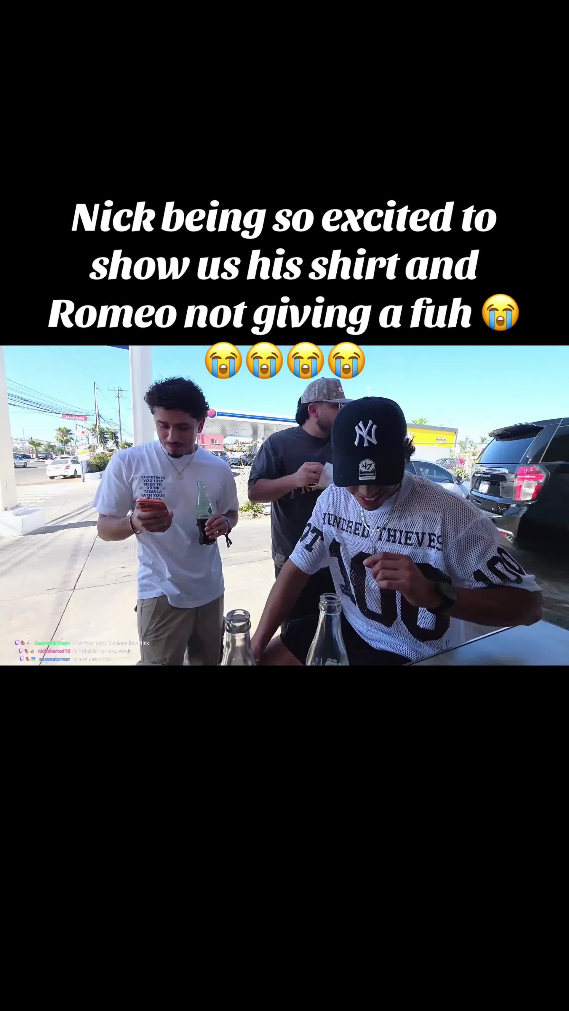 @🥳
