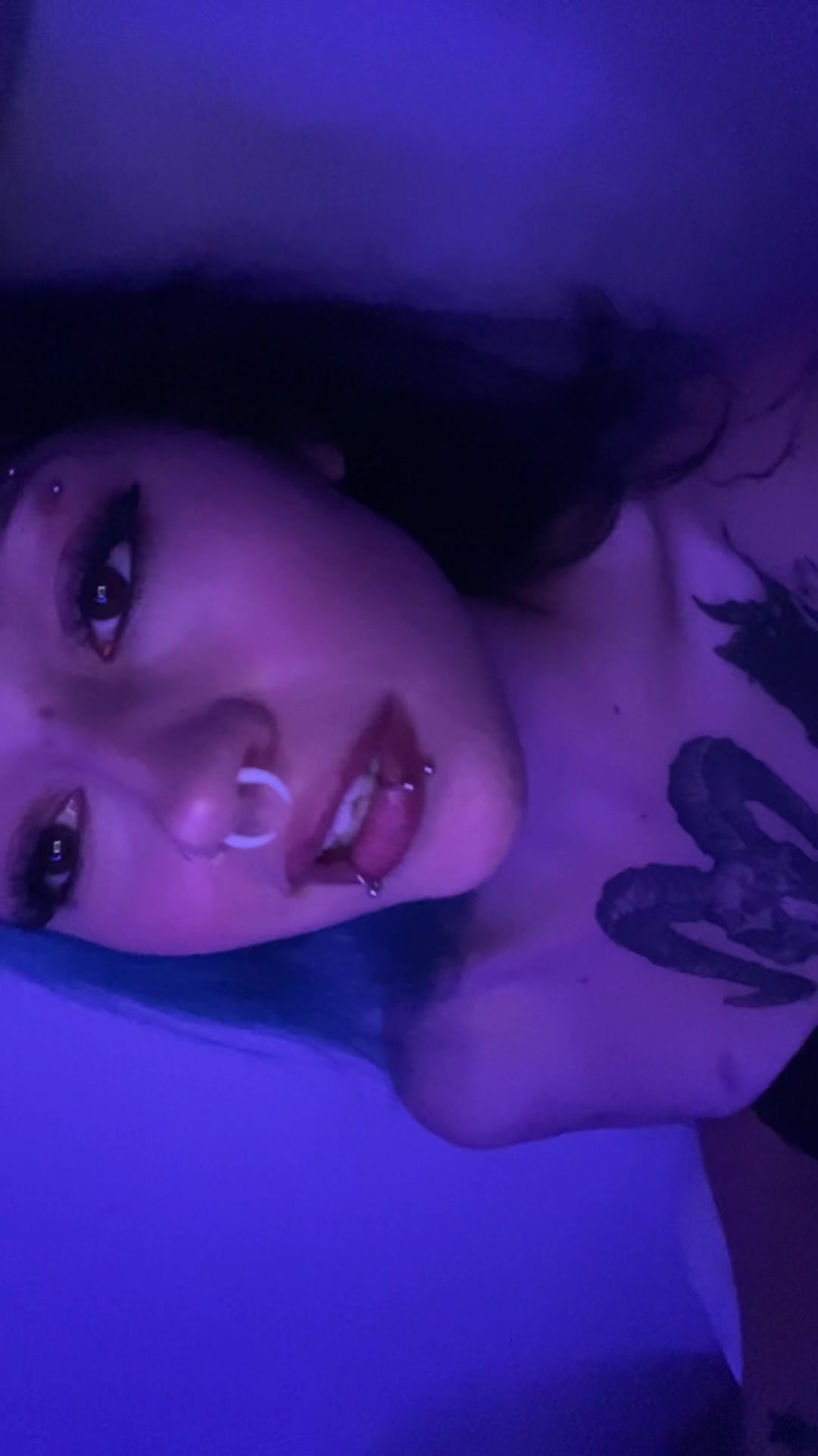 @g.