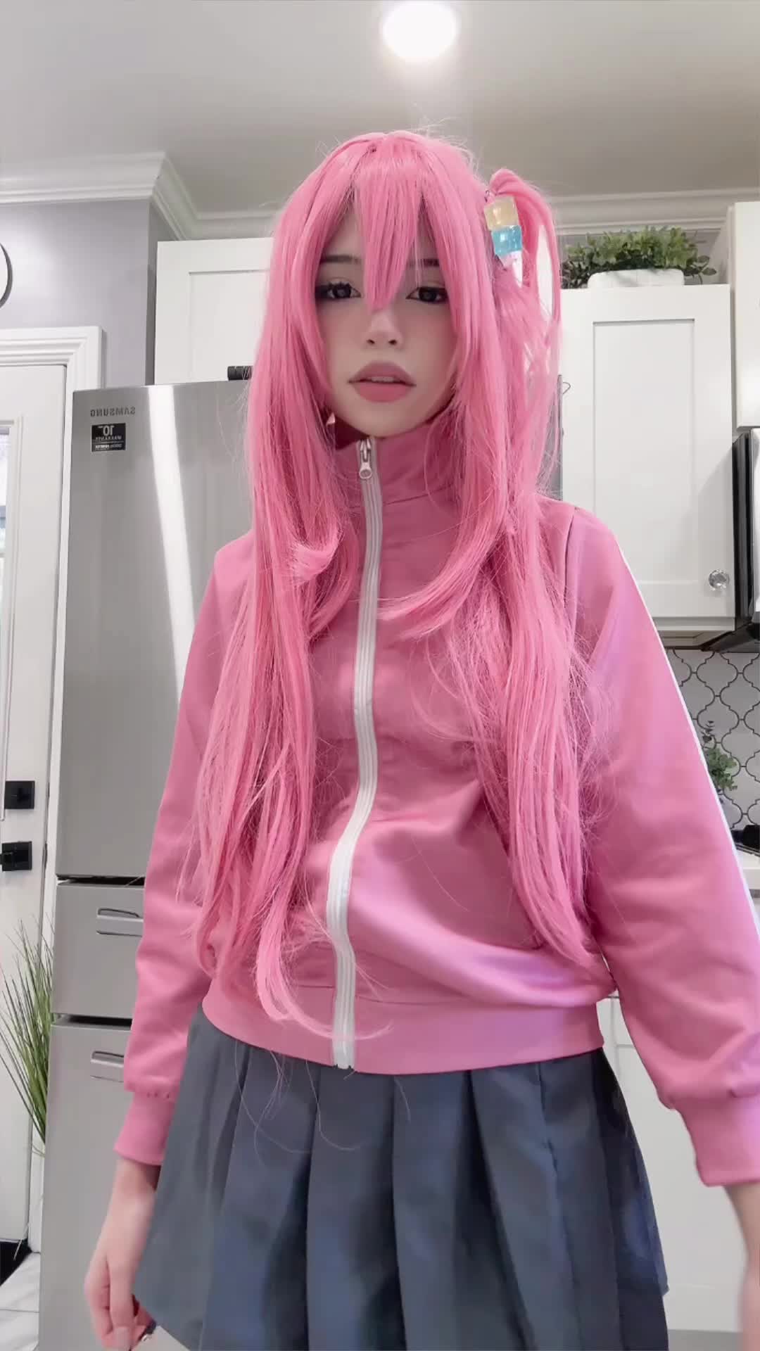@user09625318474