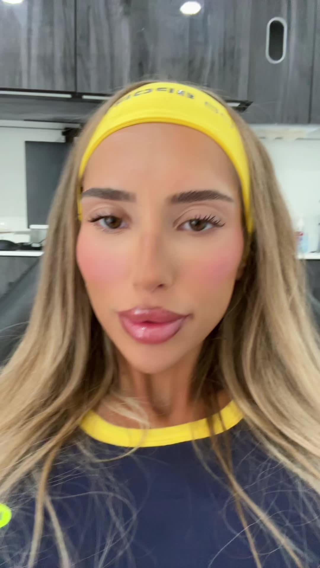 @Esmiana.x
