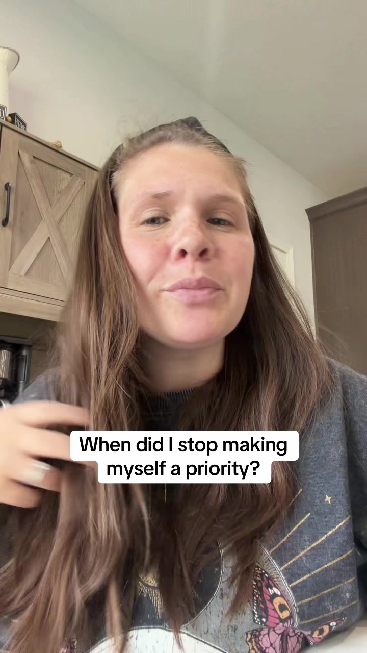 @Danielle | Mom & Making $$