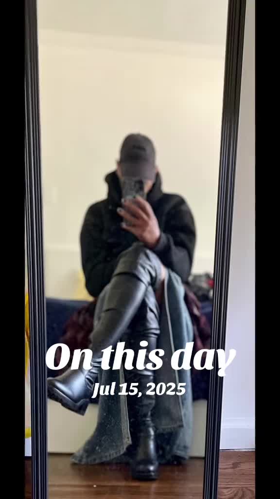 @CHARLIE🖤