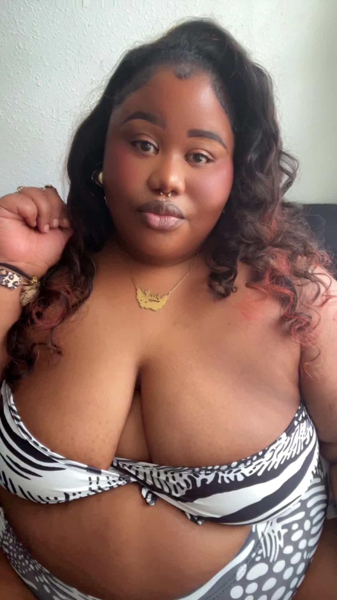 @Toya | Content Creator