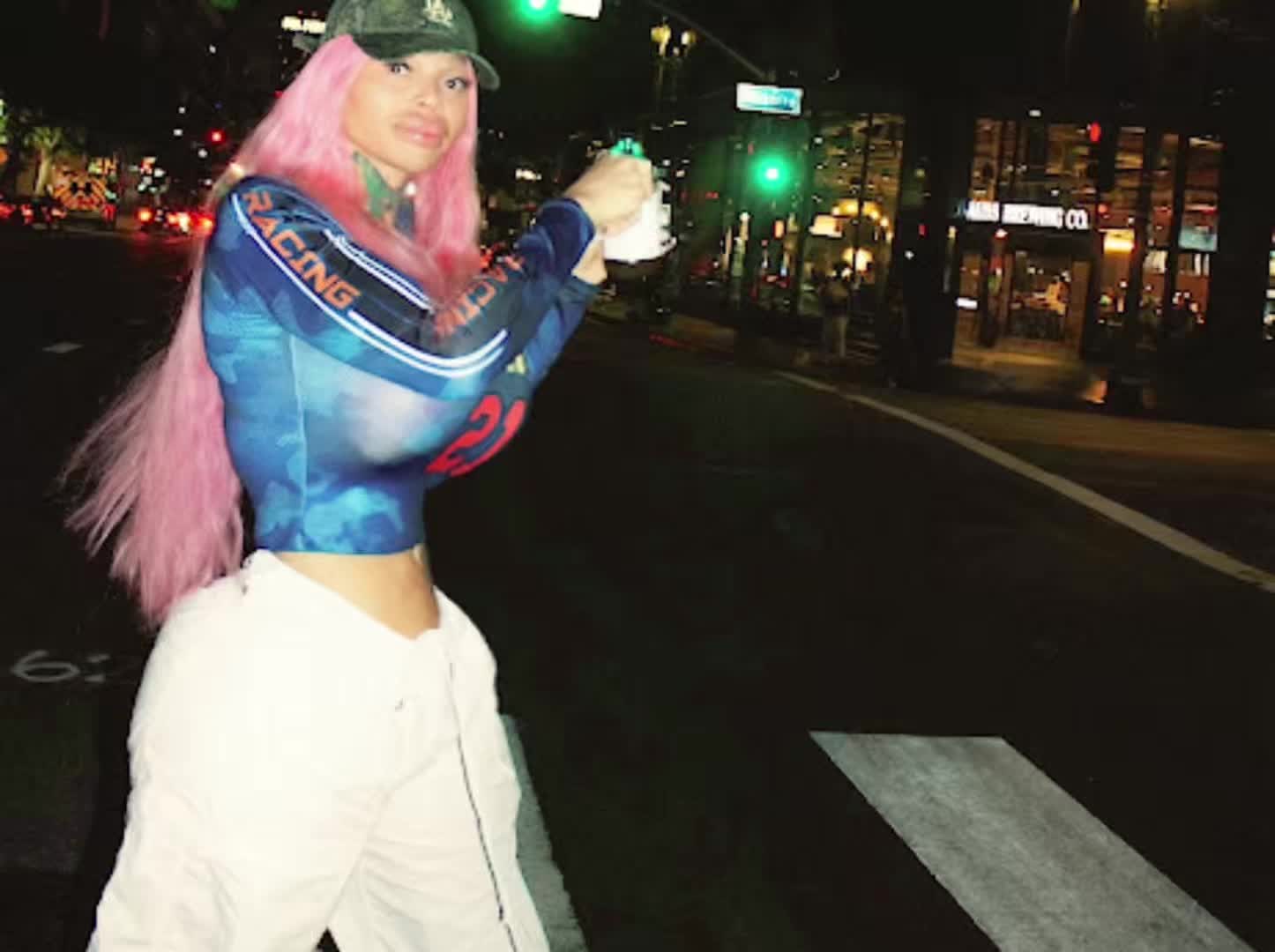 @Stassia
