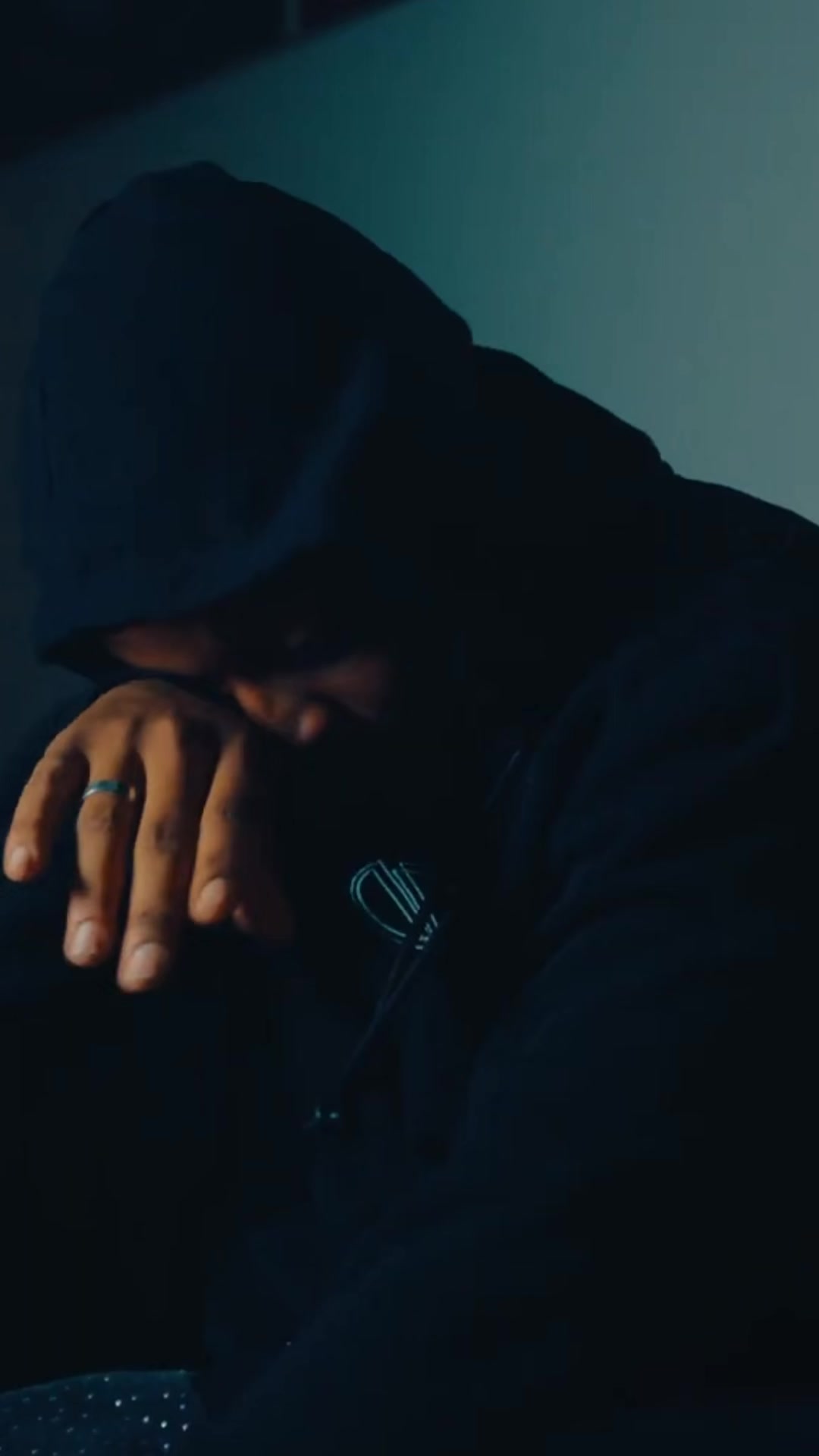 @9ine_treyz