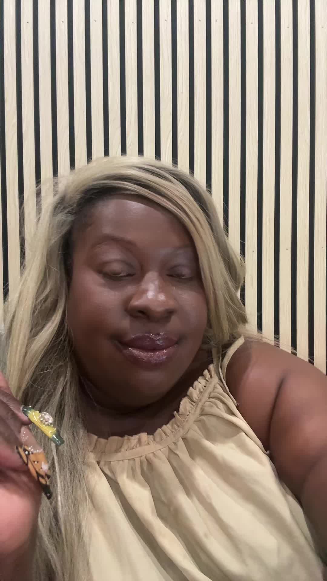 @newswithb