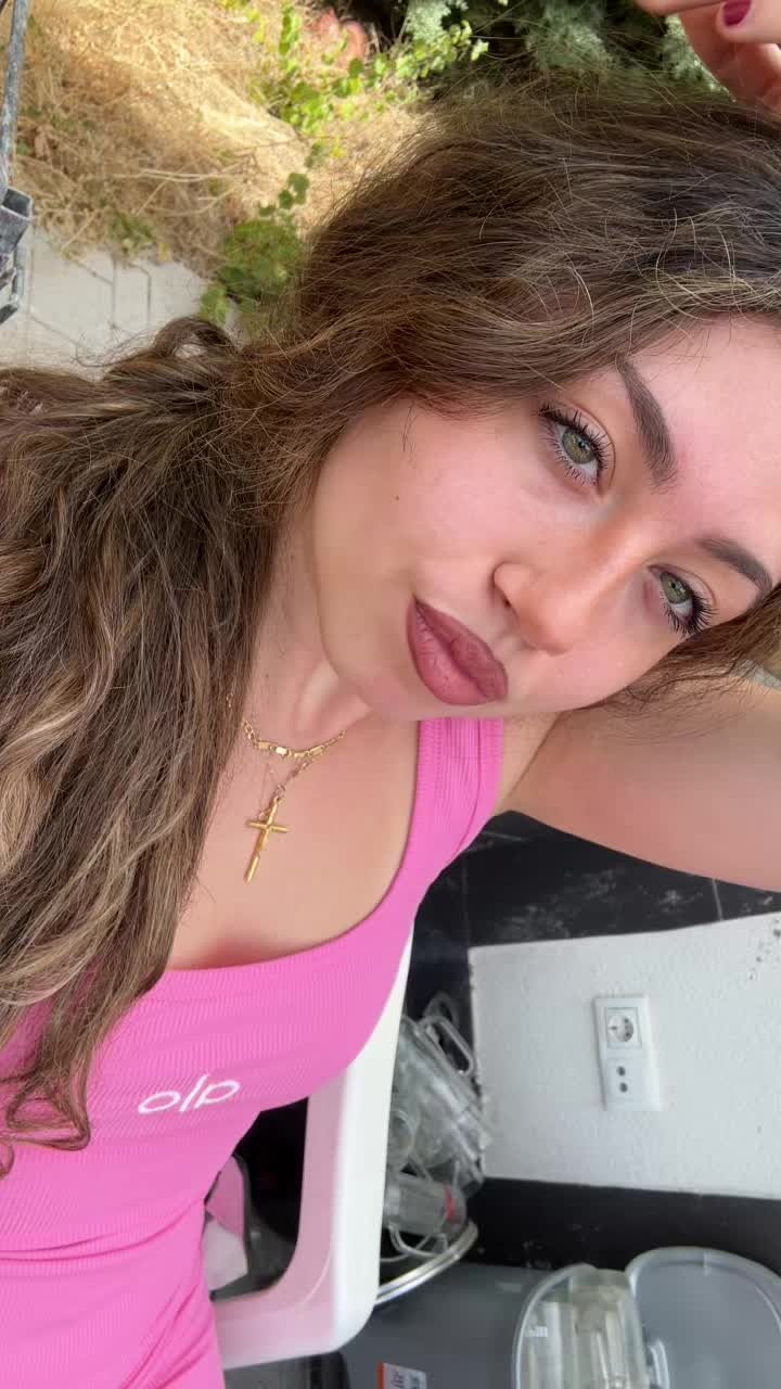 @coralpanero_