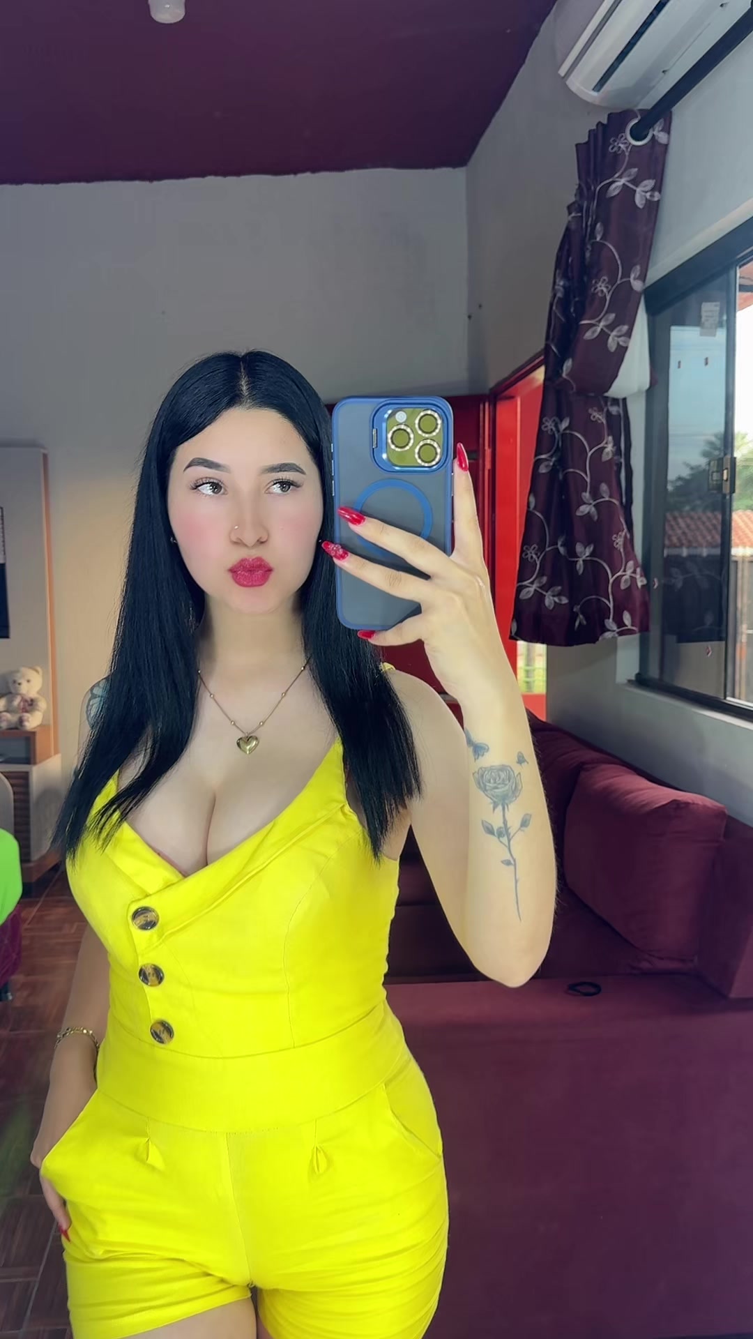 @Luc&iacute;aRodr&iacute;guez