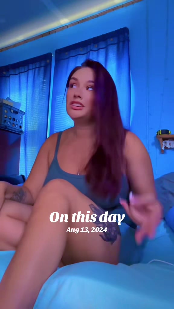@tattedqueengoldengirl