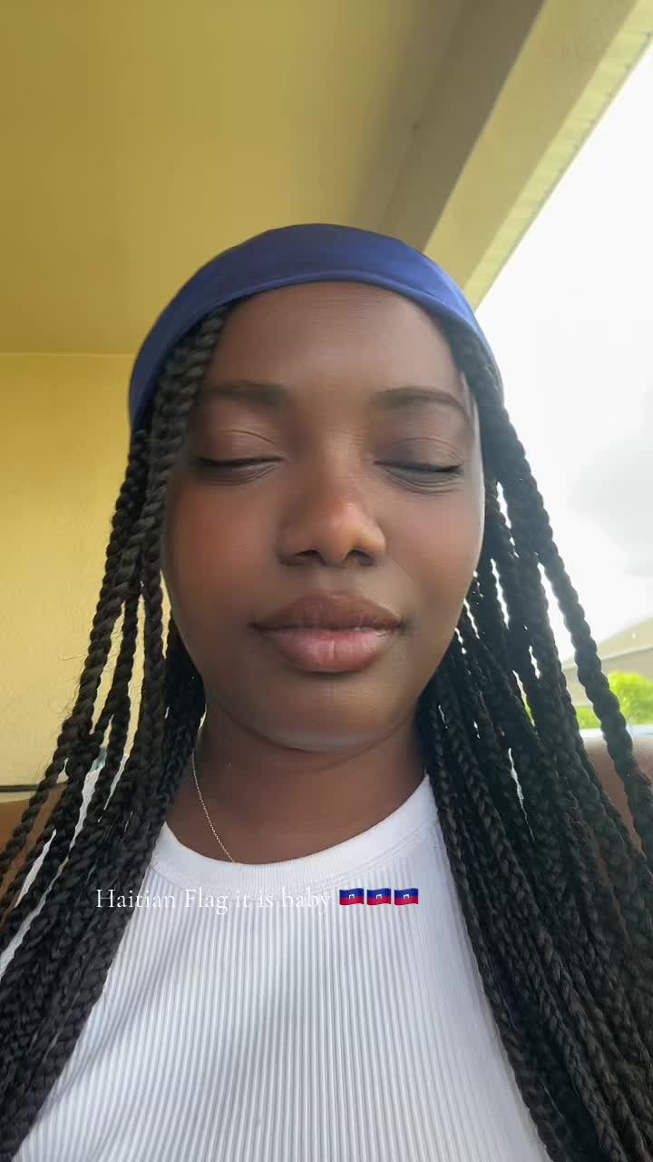 @EVERYTHINGISLUCY