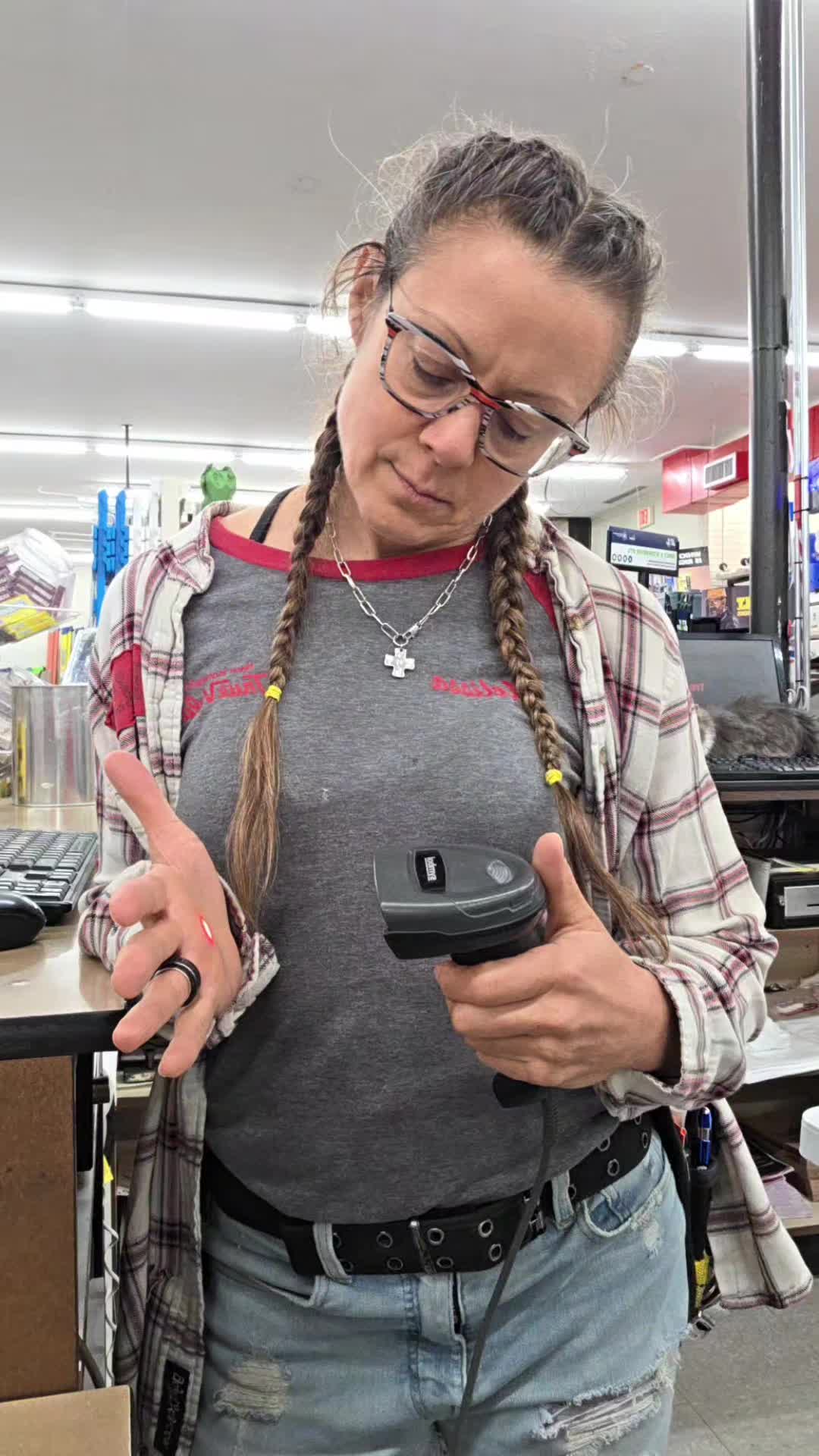 @Hardwarechic