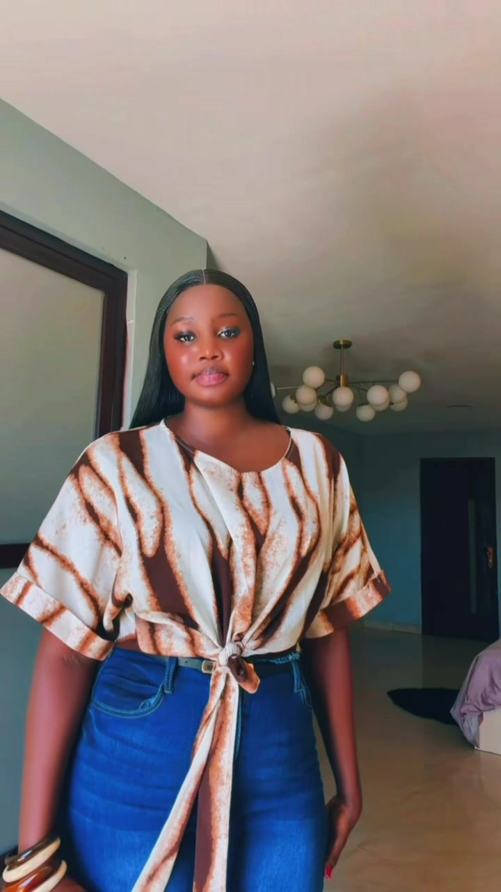 @👩🏾&zwj;🦰Lola Danny👩🏾&zwj;🦰