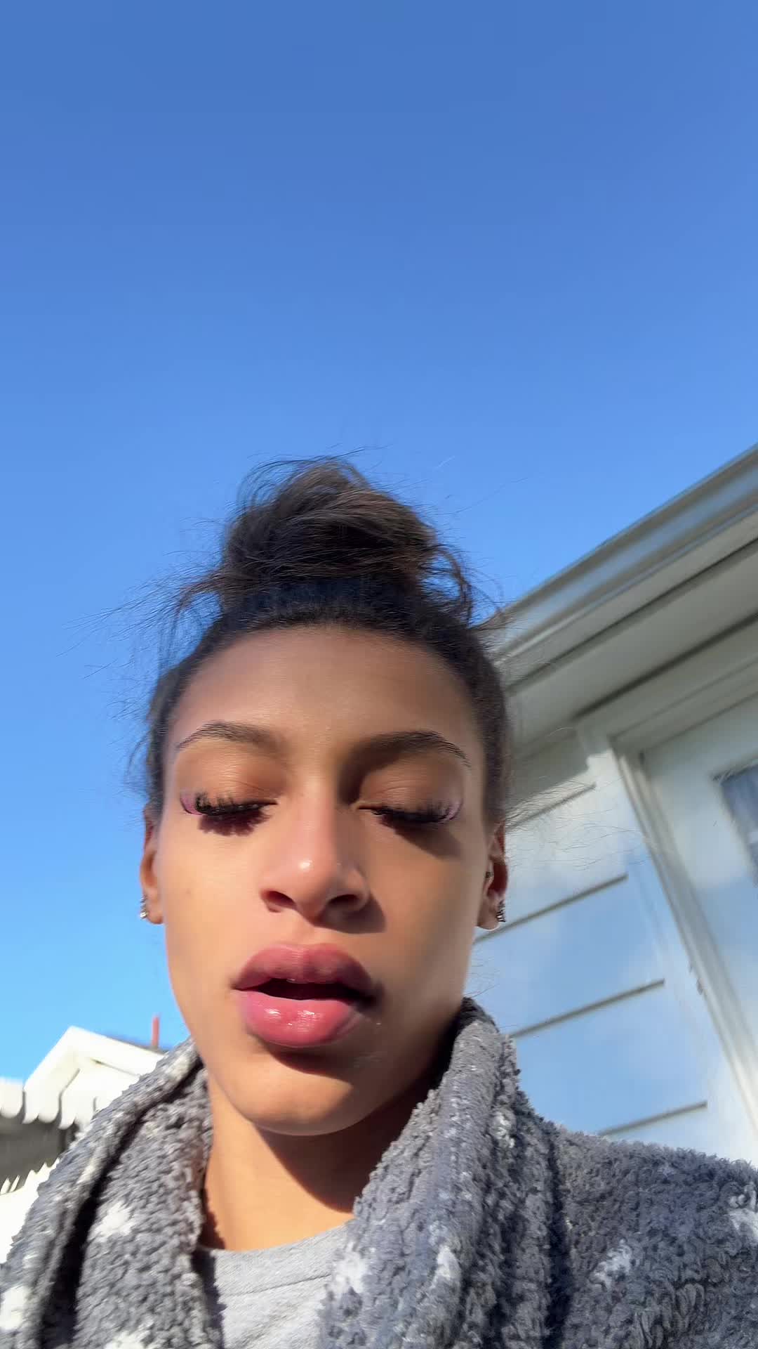@carleeebaee