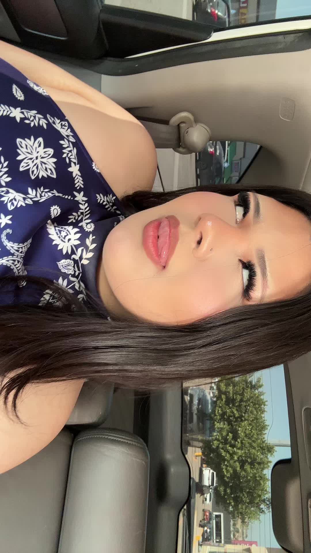 @𝑀𝑒𝑙𝑖