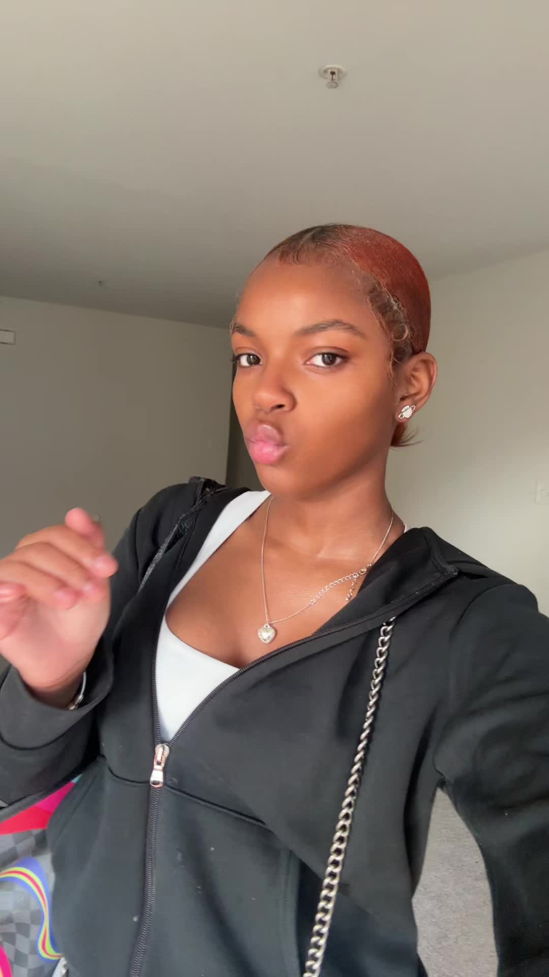 @niyaahmonaee