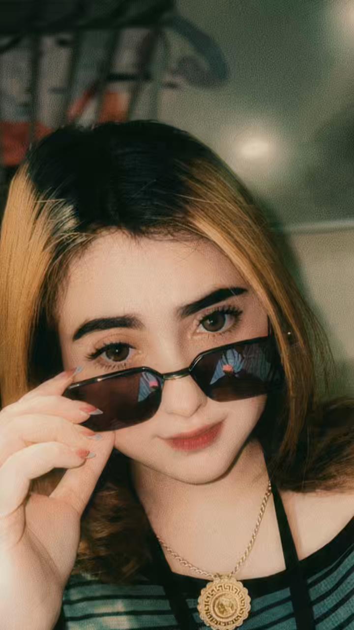 @momyzee_🦄