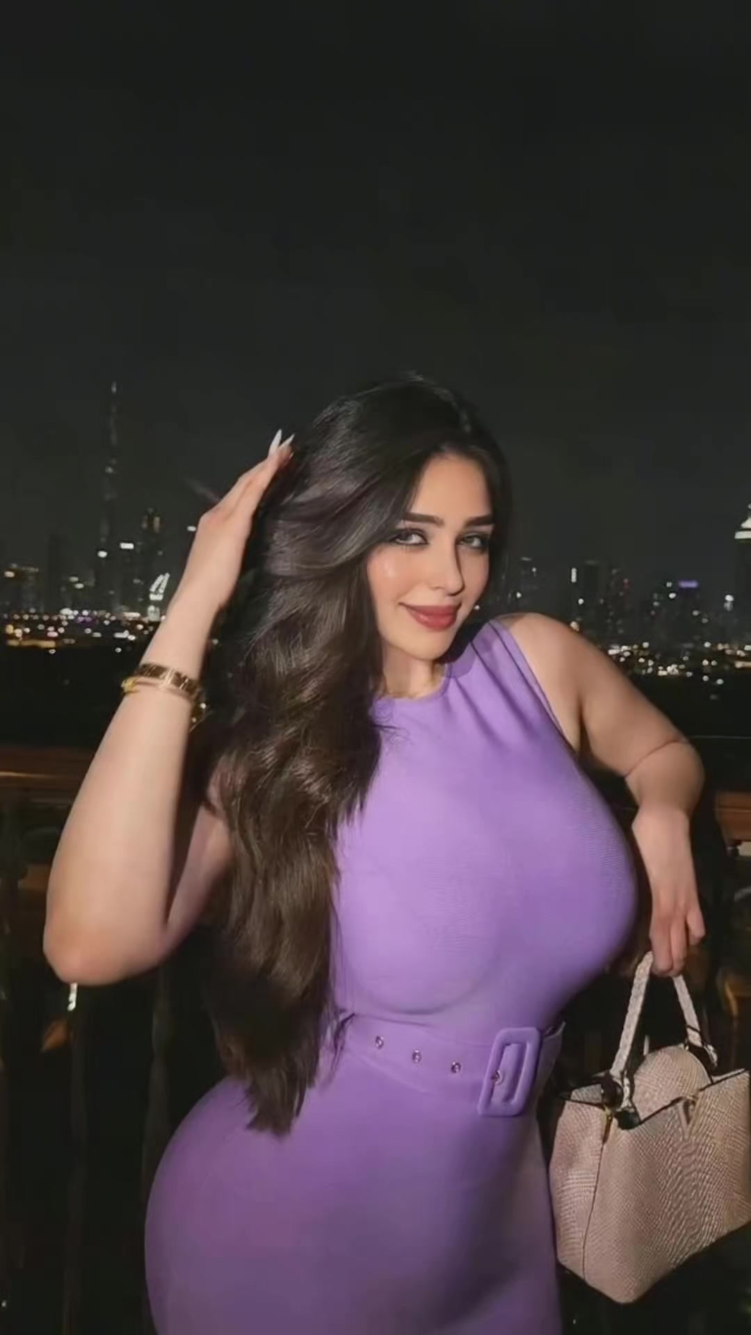 @من جهات اتصالك