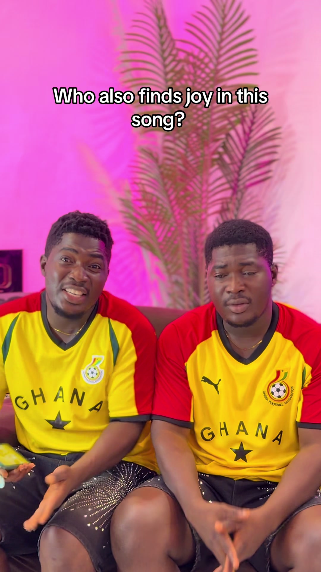 @Twins Diaries 🇬🇭