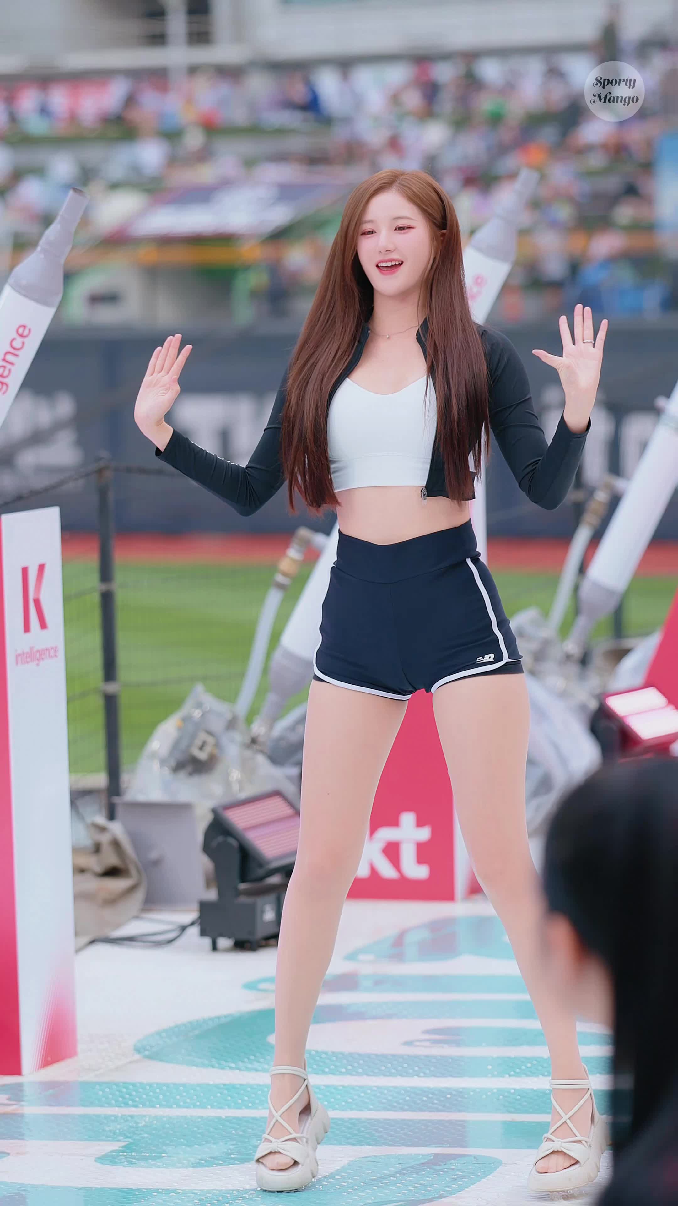 @sporty mango