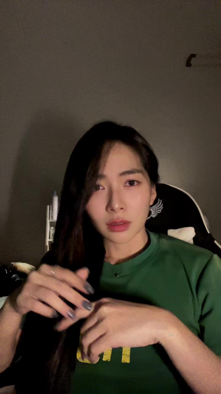 @trizzieviettrinh