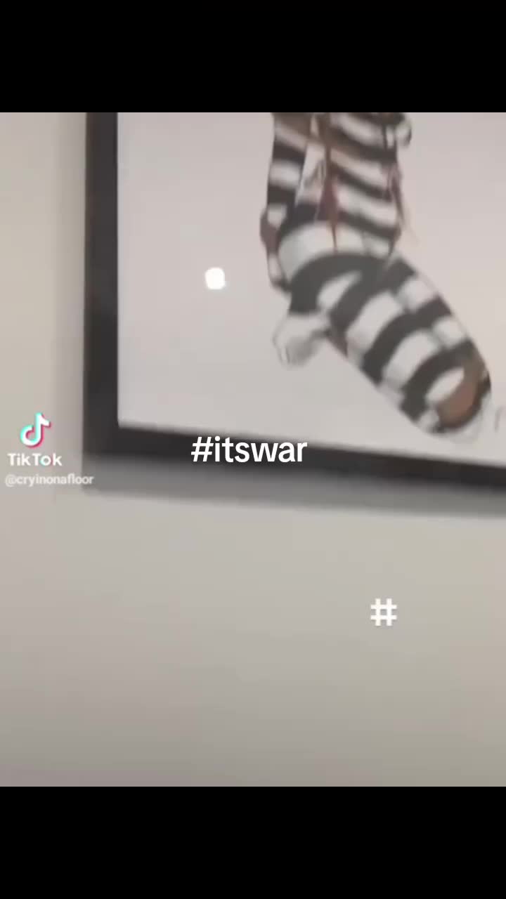 @⃟