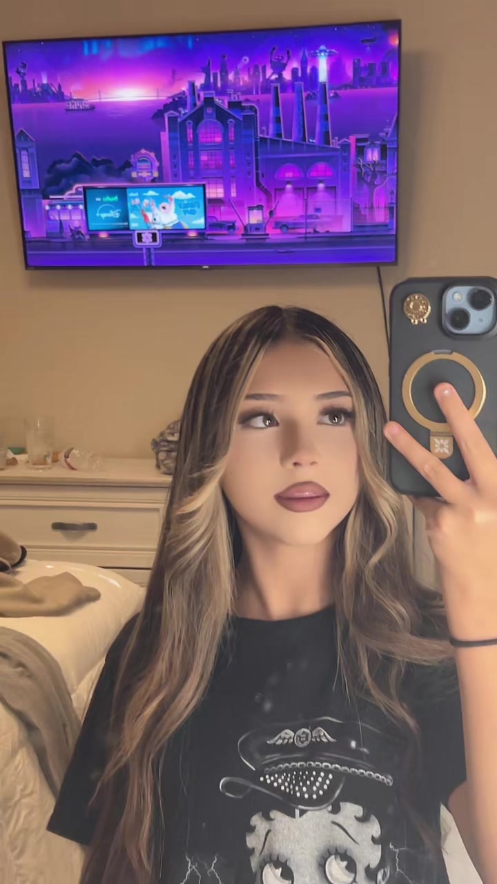 @𝓛𝓪𝔂𝓵𝓲𝓮𝓷💲
