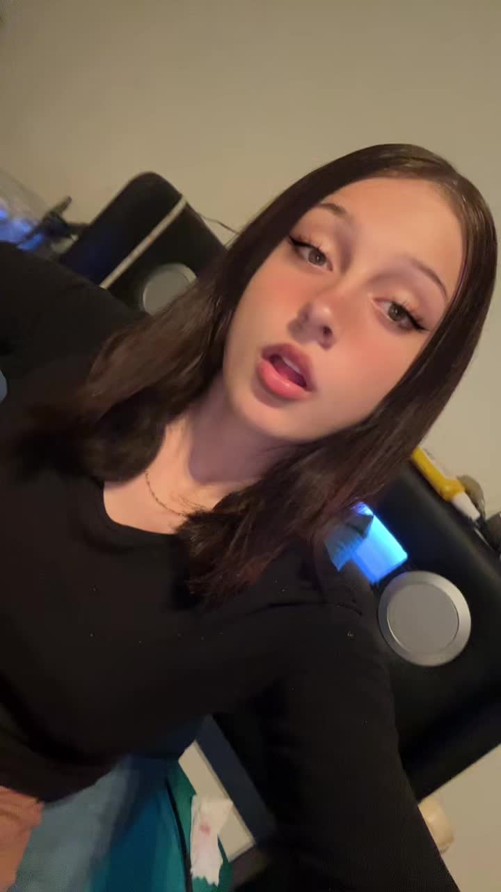 @Aylin🇦🇫