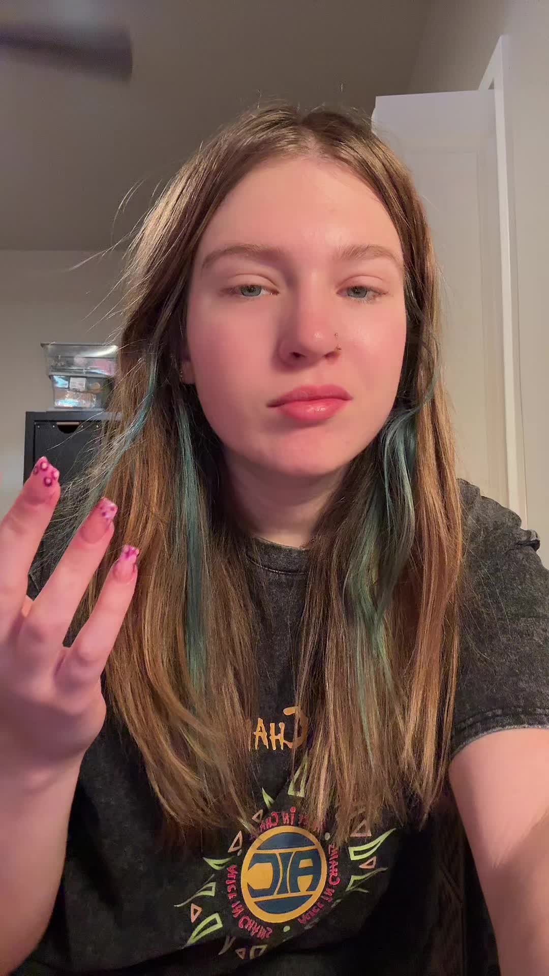 @BellaB00