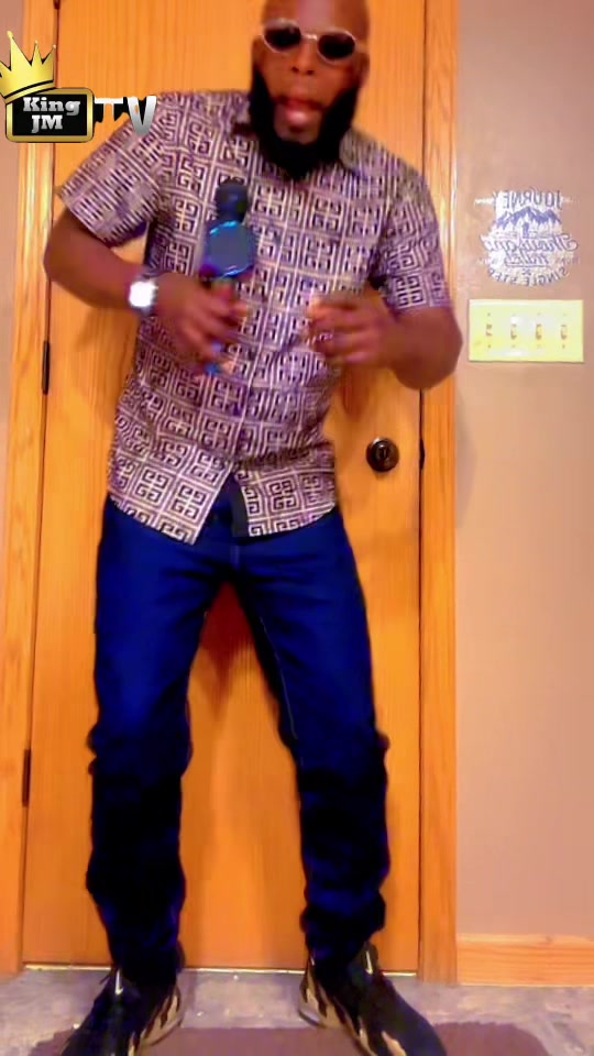 @Mwezi Gisabo