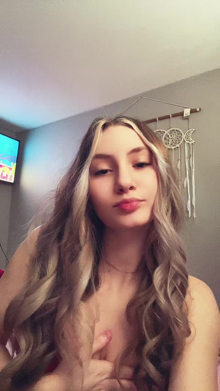 @👀