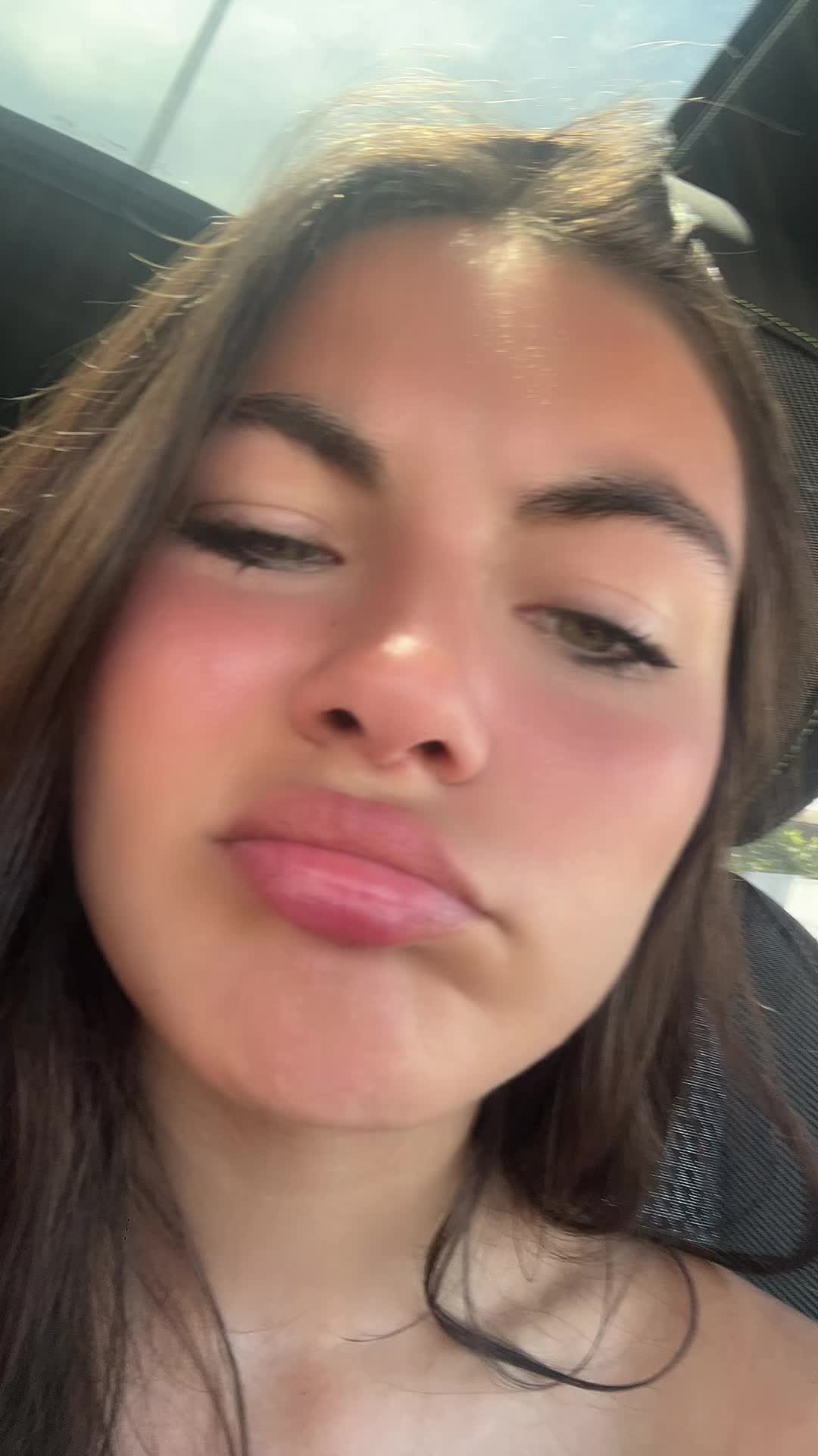 @mariana 💋