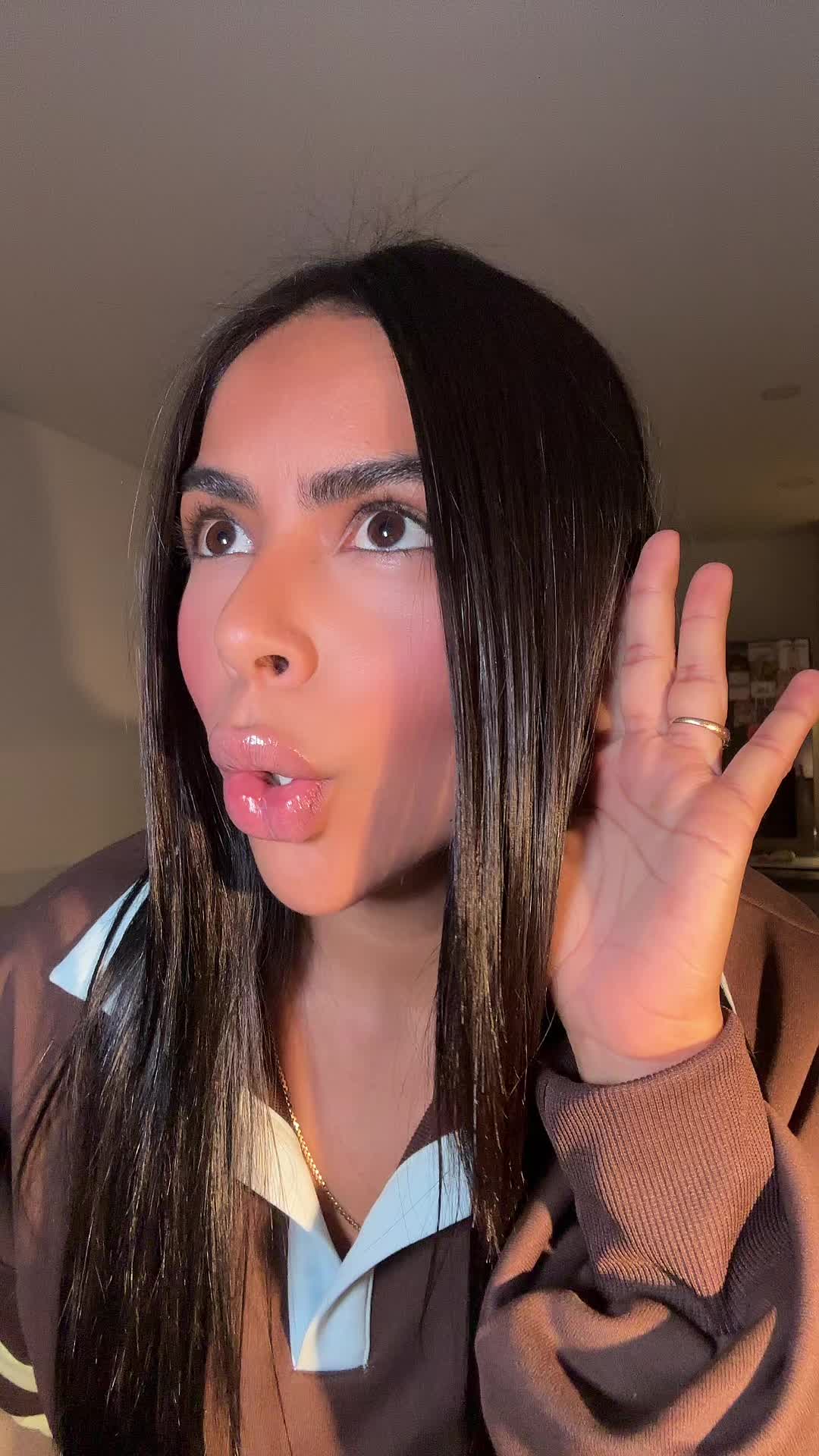 @imcanela_