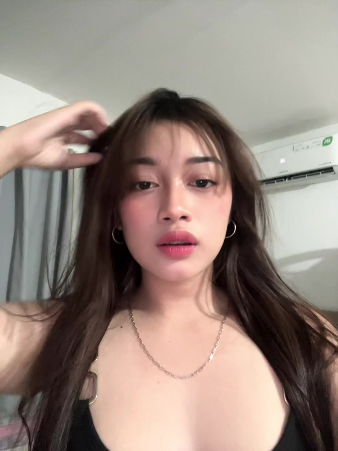 @𝒶𝓃𝒶𝓀𝑒𝓁