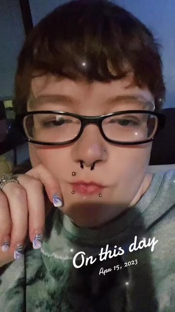 @Qúèèń_Śàvâğè_Hàřlèý_Qúíñń.420