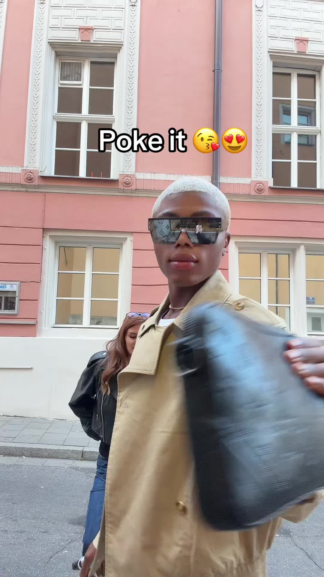 @Kimberleylecritiqueur