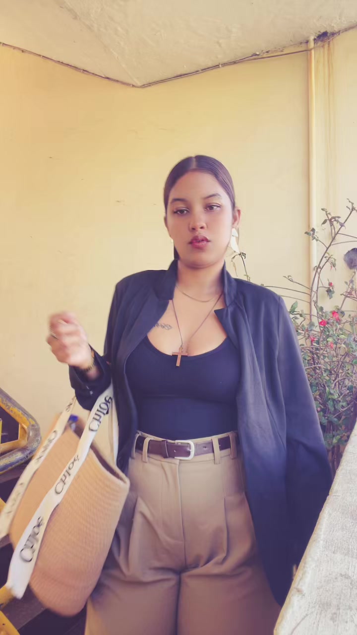 @Gwen. Gla.e🇲🇺